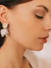 Серьги женские "Ветер", цвет белый в золоте