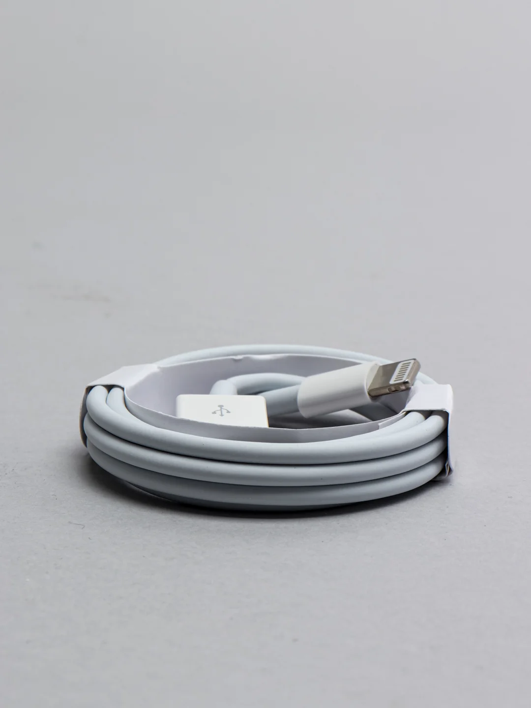 Кабель для зарядки iPhone, iPad, AirPods / Зарядное устройство, зарядник, провод лайтинг