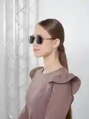 Черный очки солнцезащитные квадратной формы в тонкой оправе