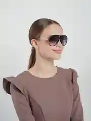 Черный женские солнцезащитные очки с салфеткой