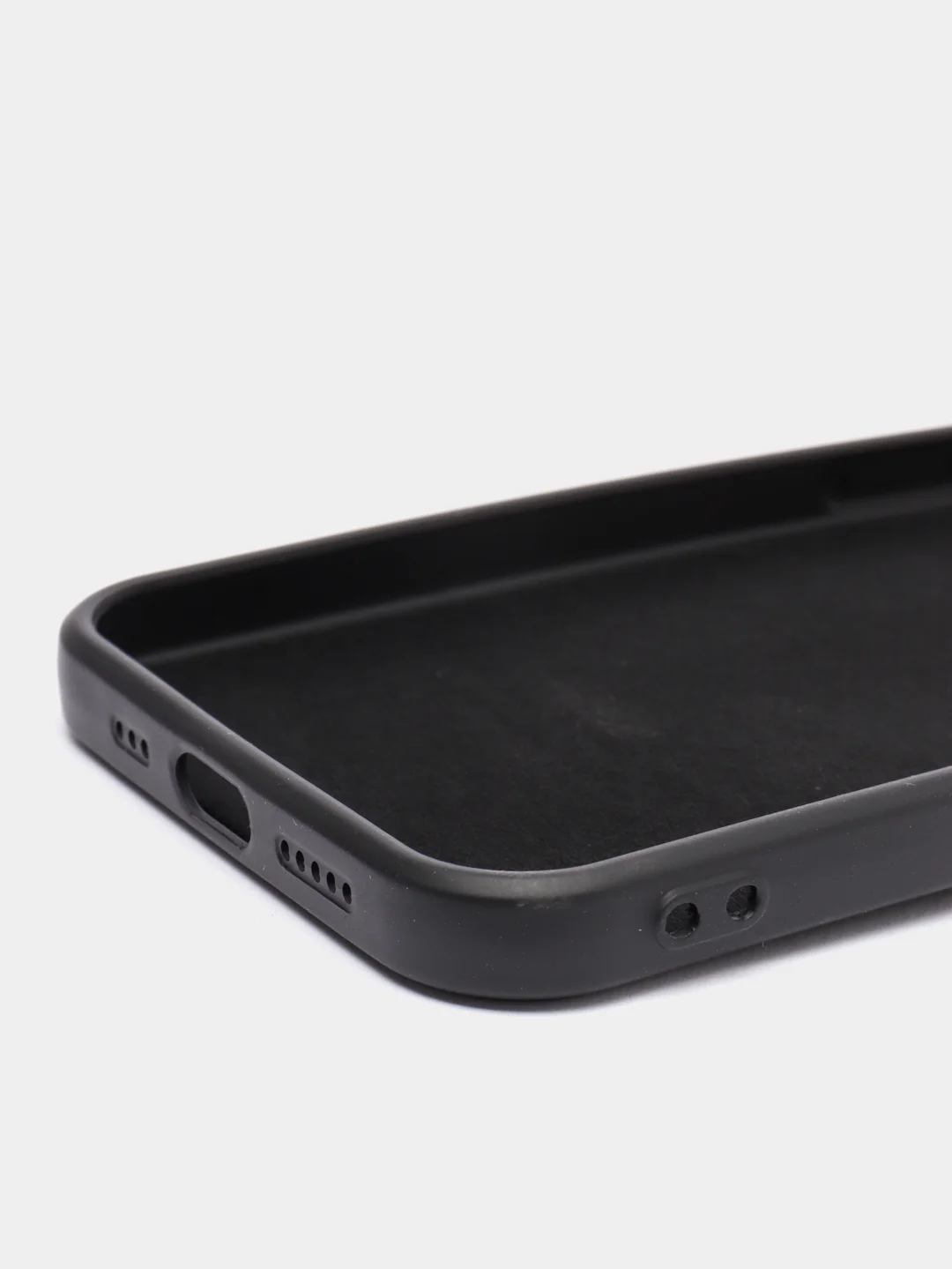 Черный чехол силиконовый iPhone 12