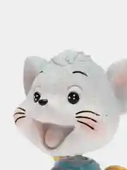 Фигурка веселой мышки