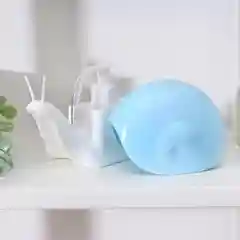 Белый диспенсер для мыла "Улитка"