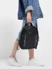 Багровый рюкзак черный кожанный
