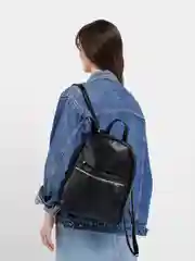 Бордовый рюкзак черный кожанный