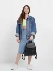 Горчичный рюкзак черный кожанный