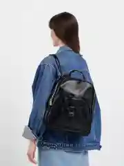 Зеленый рюкзак черный кожанный
