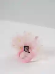 Розовый бантик на резинке