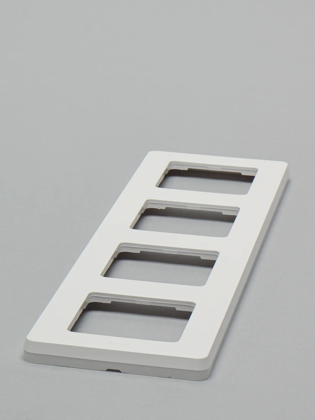 Рамка Legrand Inspiria, 4 поста