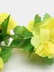 Искусственная лиана на цепочке, с цветами