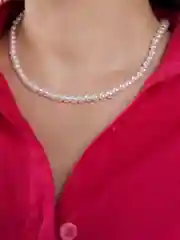 Молочный женские бусы из жемчуга "Лаура"
