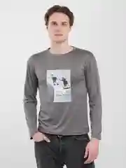 Черный футболка