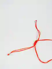 Индиго браслет с красной  нитью