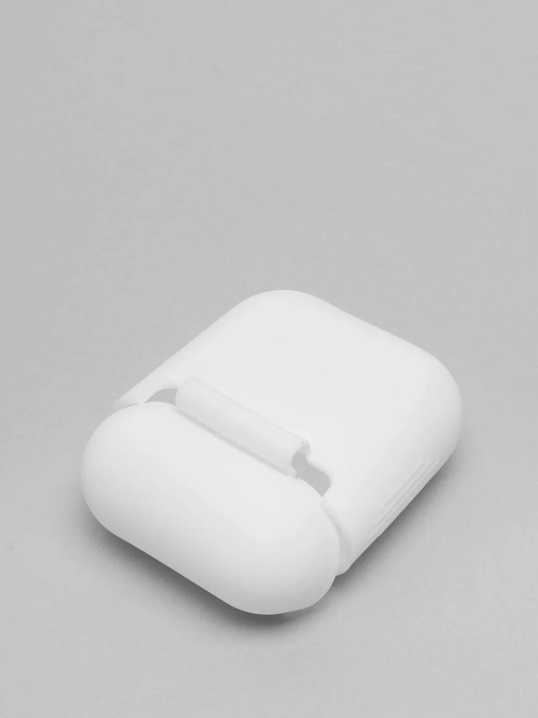 Белый силиконовый чехол для Apple AirPods 1 и AirPods 2
