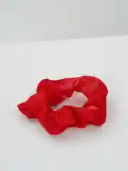 Красный резинка для волос