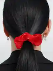 Красный резинка для волос