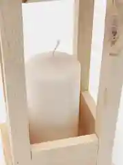 Белый фонарь-подсвечник декоративный