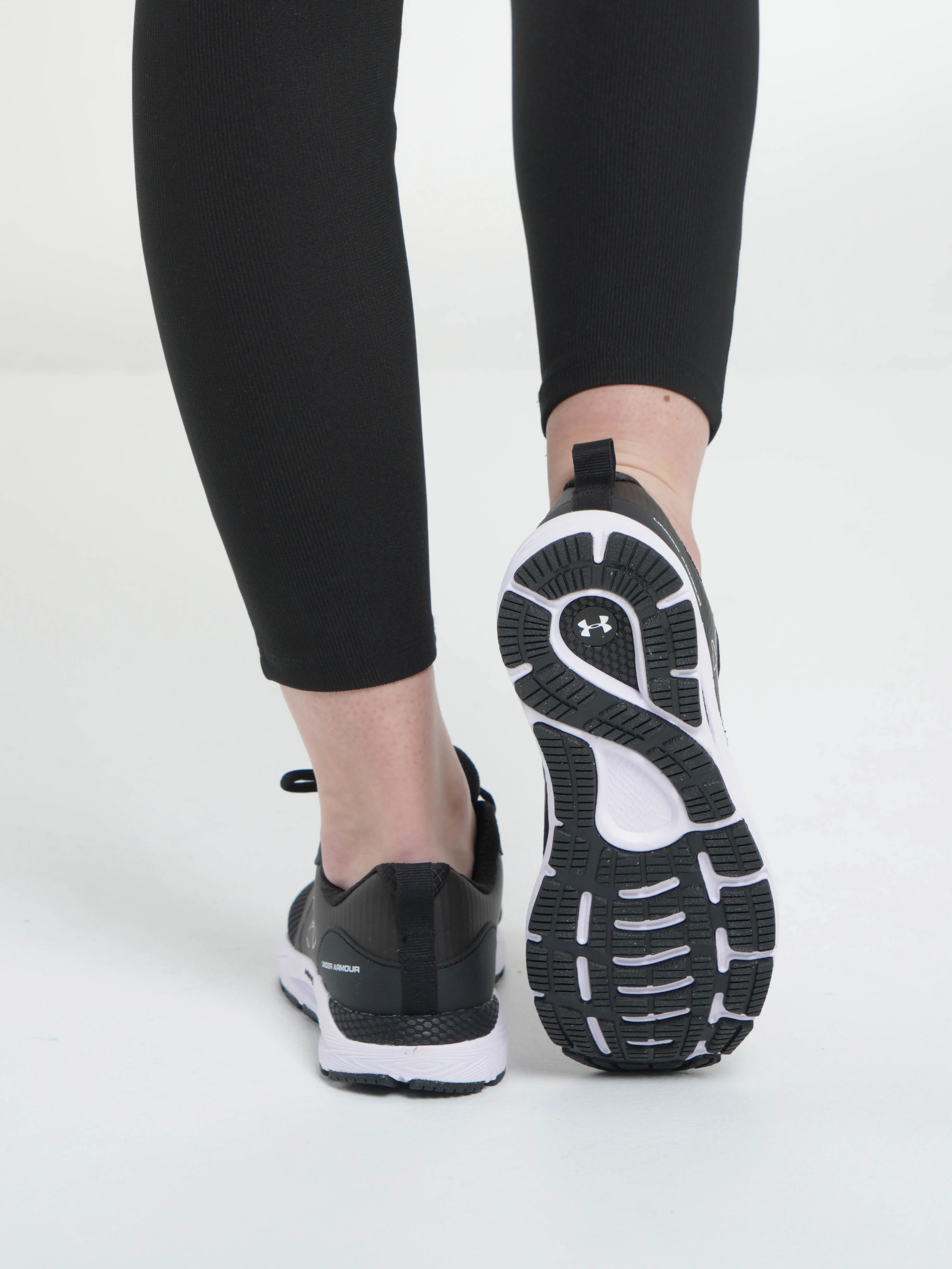 Кроссовки женские Under Armour W HOVR Sonic STRT