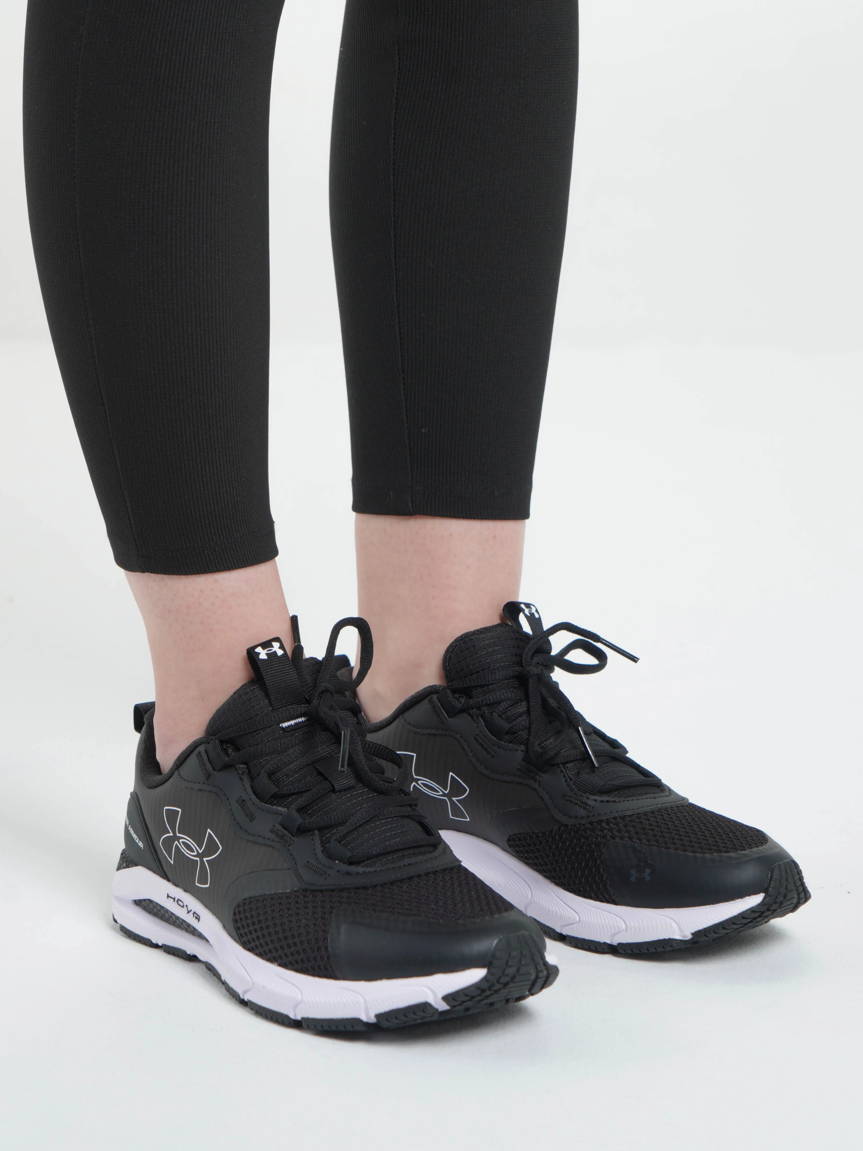 Кроссовки женские Under Armour W HOVR Sonic STRT