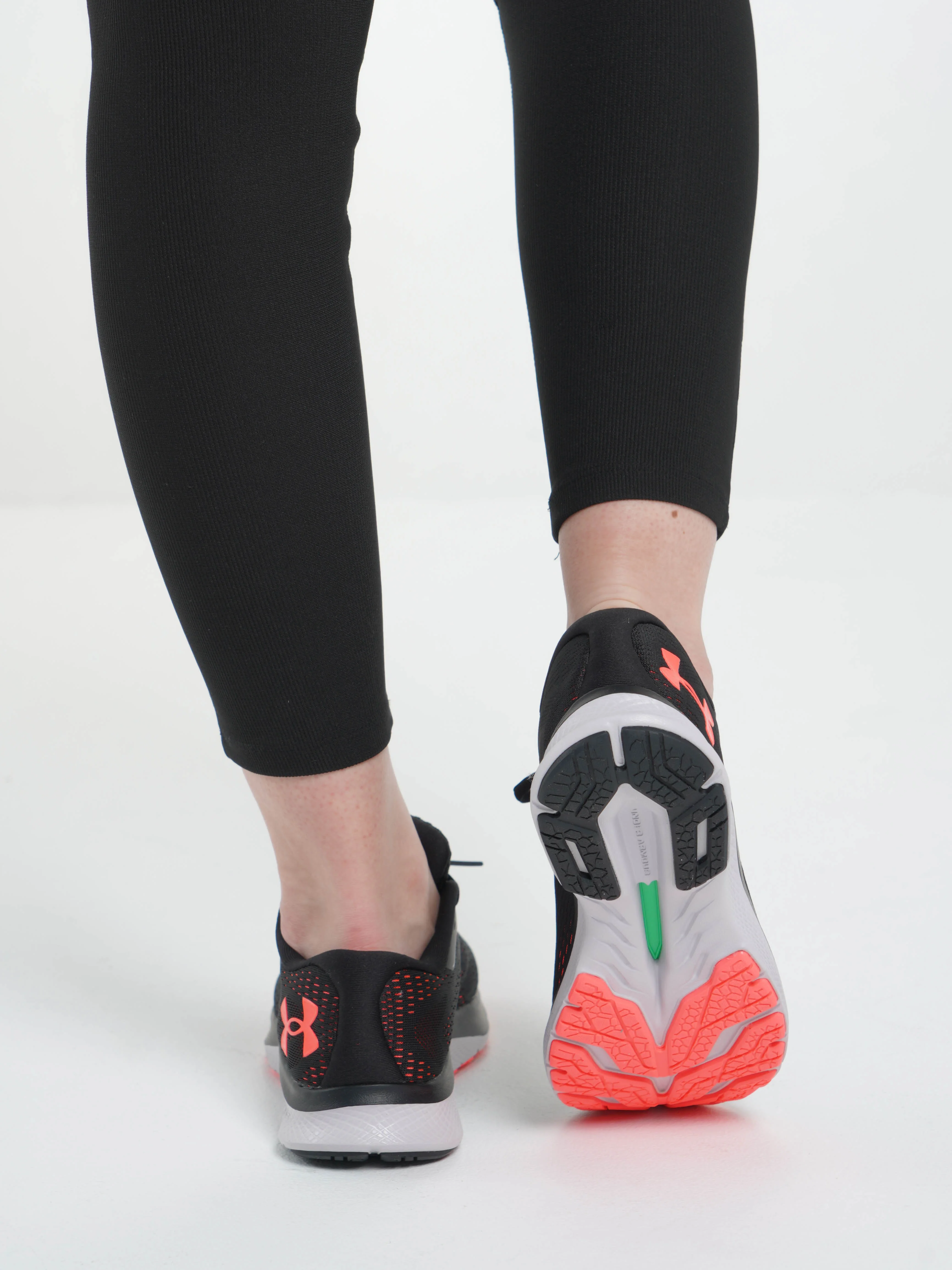Кроссовки женские Under Armour W Charged Bandit 7