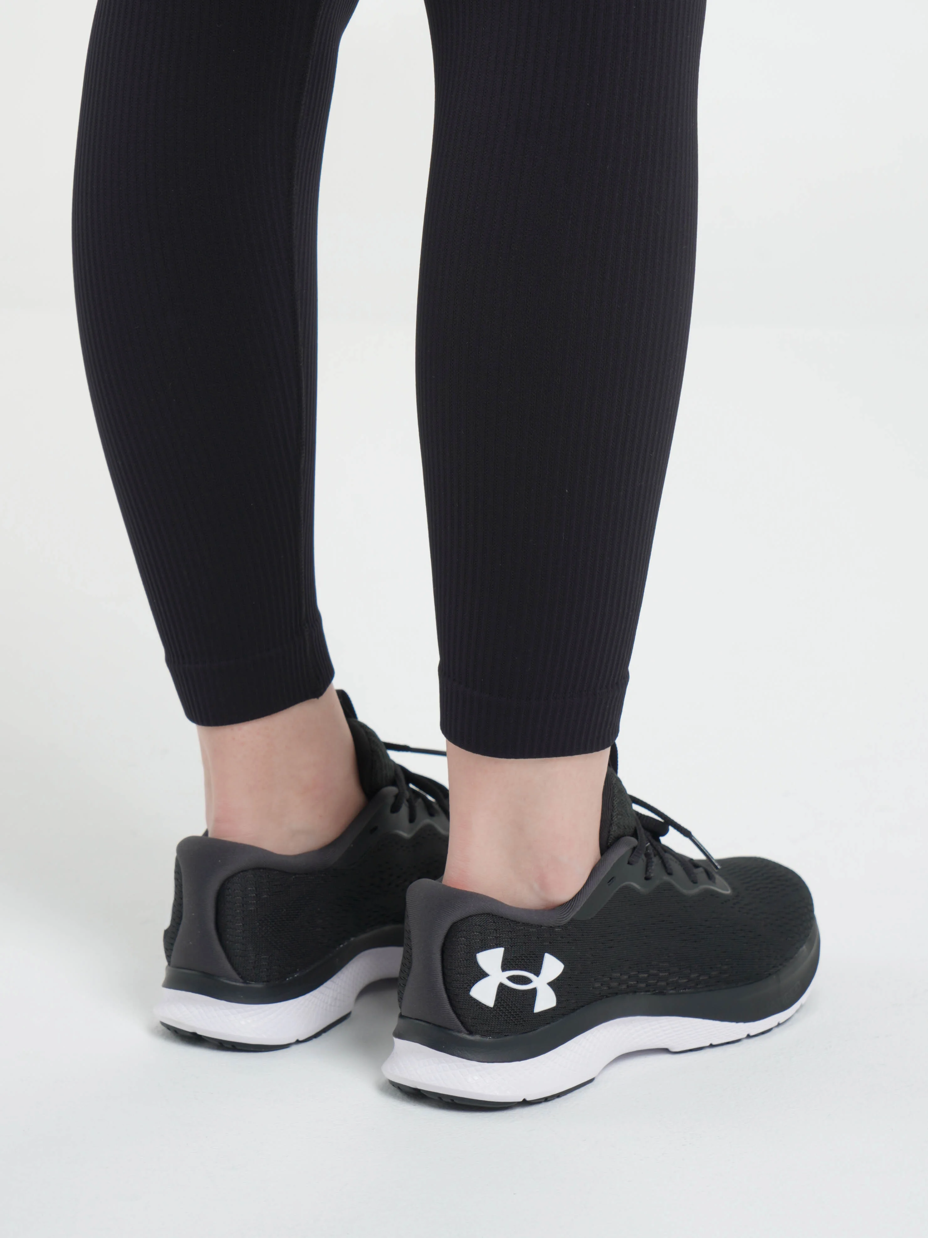Кроссовки женские Under Armour W Charged Bandit 7