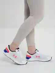 Кроссовки женская Under Armour W Charged Rogue 2.5