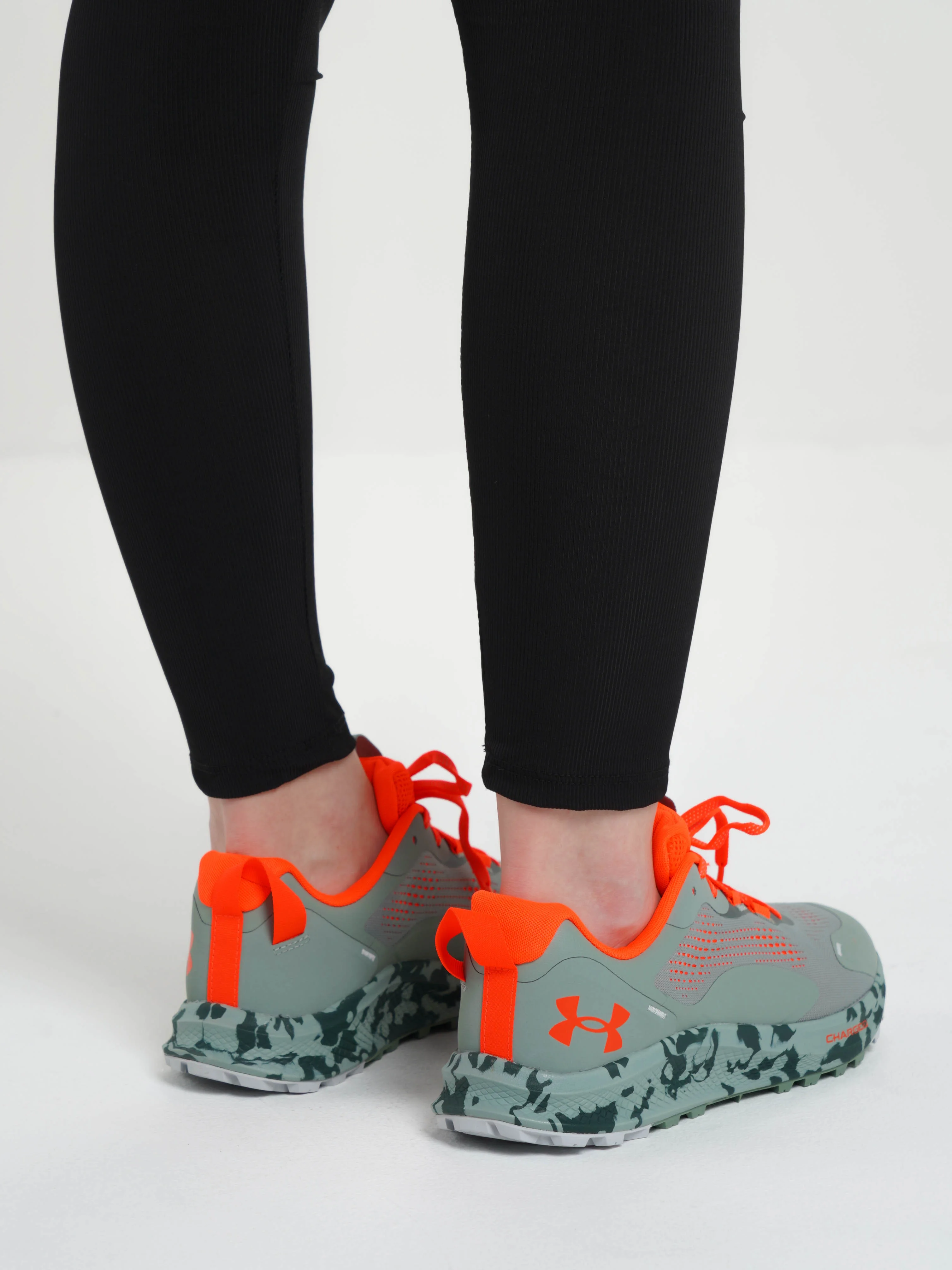 Кроссовки женские Under Armour W Charged Bandit TR 2