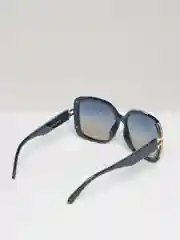 Черный солнцезащитные женские очки