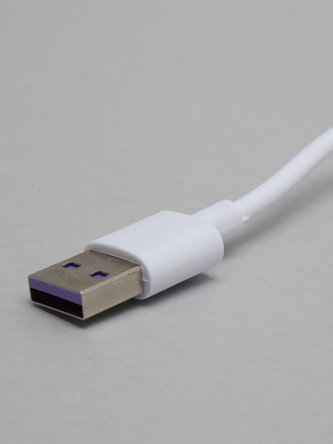 Кабель Type-C для зарядки и передачи данных