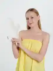 Белый рукавица для бани с вышивкой