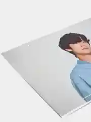 Желтый наклейка на банковскую карту "BTS Ким Тэхен"