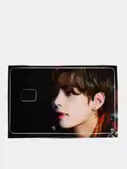 Красный наклейка на банковскую карту "BTS Ким Тэхен"