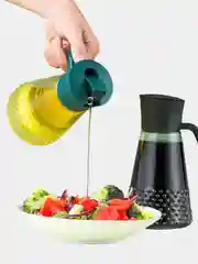 Зеленый ёмкость для масла