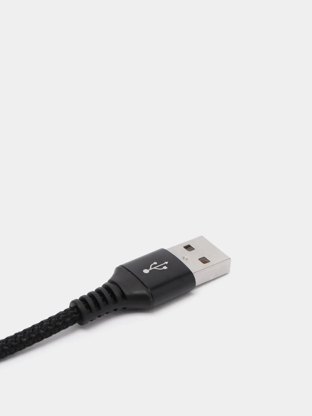Черный кабель для зарядки телефона Micro-USB