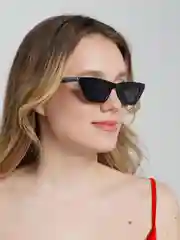 Черный солнцезащитные очки