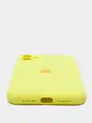 Желтый силиконовый чехол iPhone 11, Silicone Case, с закрытым низом и защитой камеры