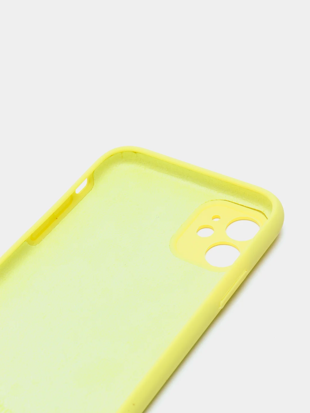 Желтый силиконовый чехол iPhone 11, Silicone Case, с закрытым низом и защитой камеры