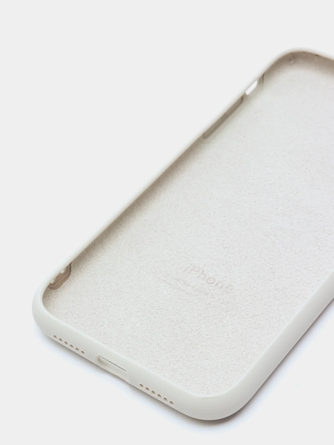 Бежевый силиконовый чехол iPhone 11, Silicone Case, с закрытым низом и защитой камеры