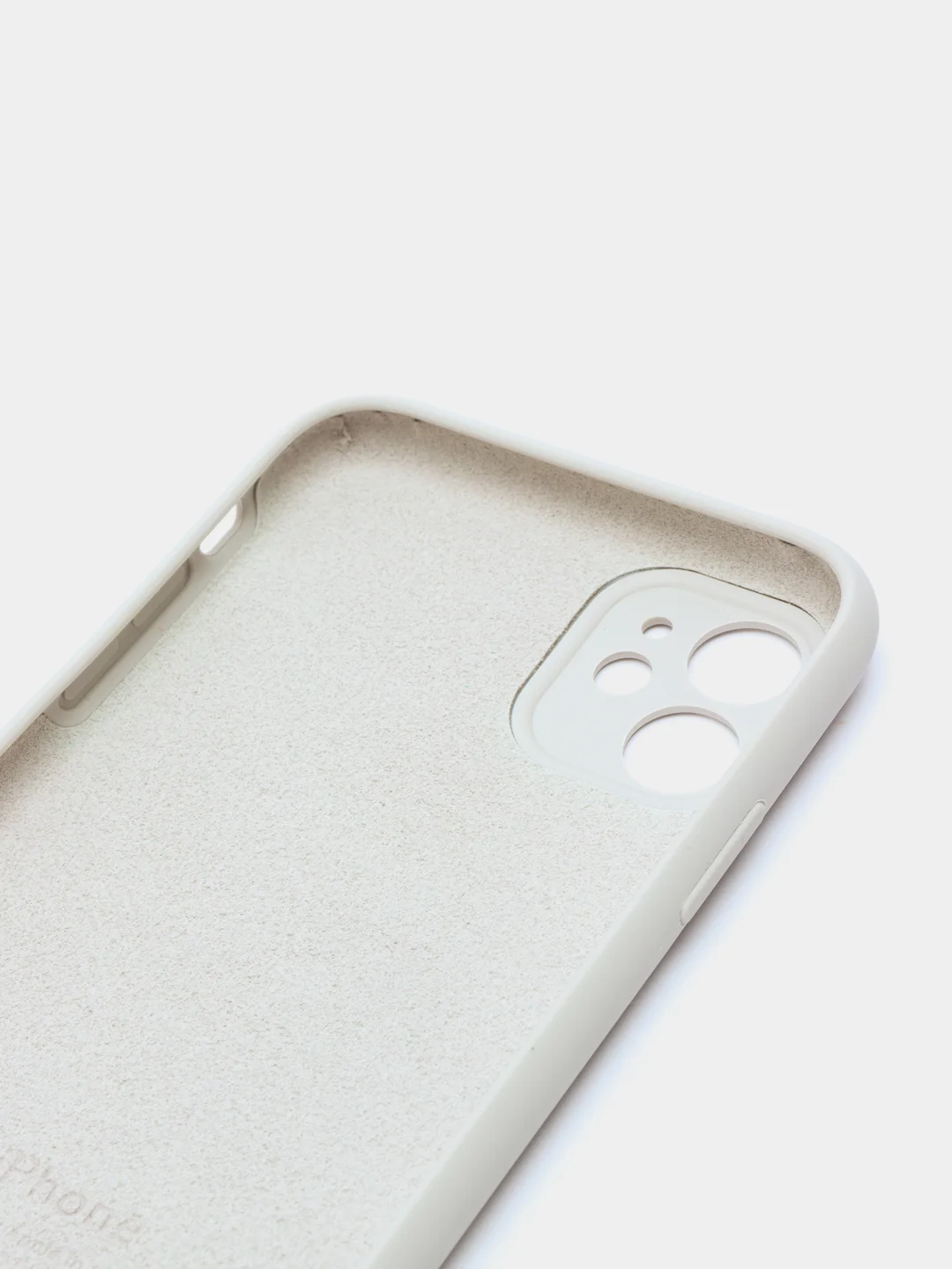 Бежевый силиконовый чехол iPhone 11, Silicone Case, с закрытым низом и защитой камеры