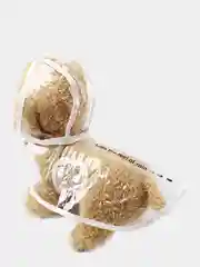 Белый плащ-дождевик для животных