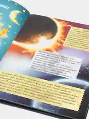 Книга Проф-Пресс "Почему космос чёрный?" детская энциклопедия в картинках 32 стр