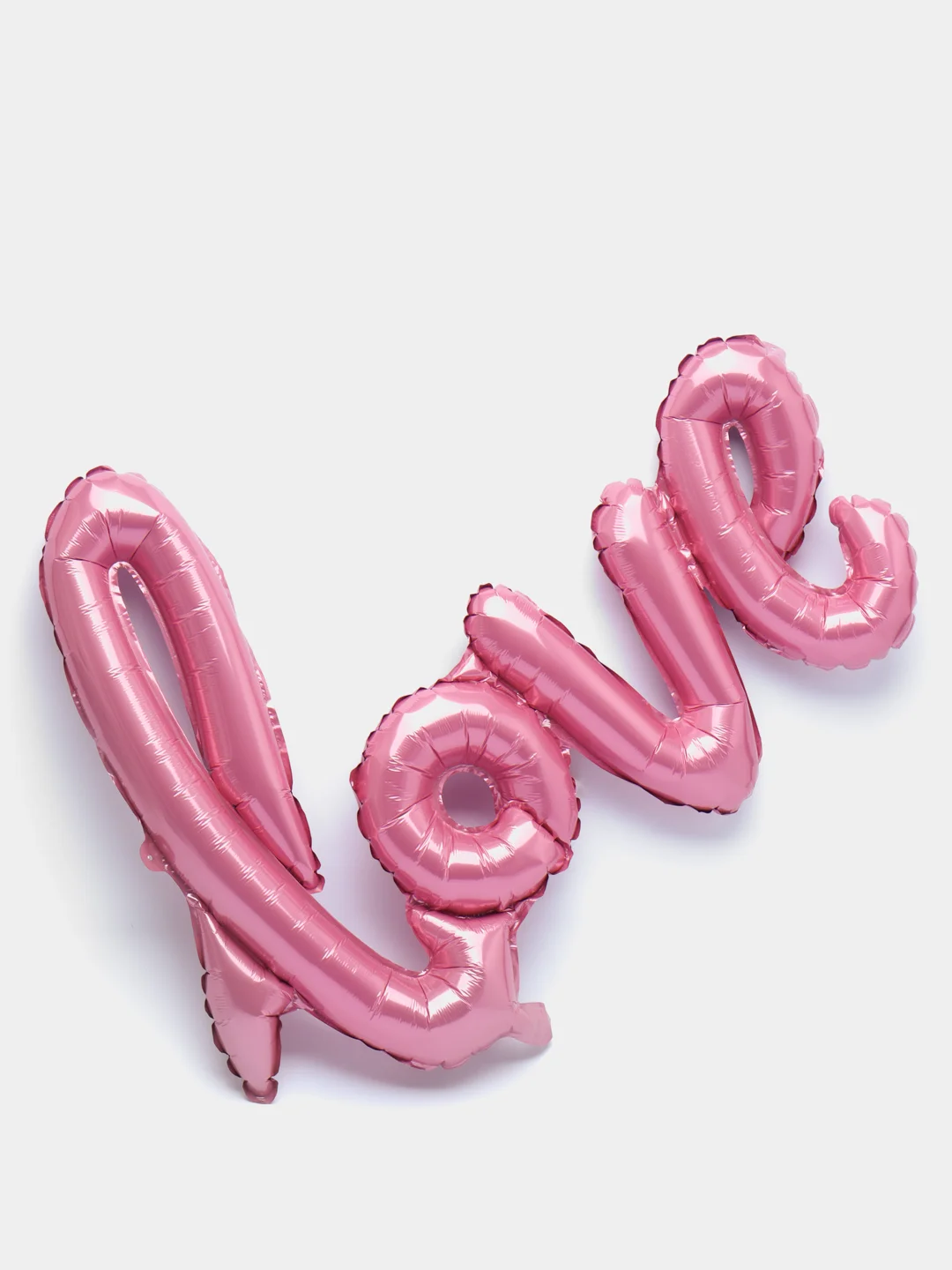 Розовый воздушный новогодний шар с надписью Love