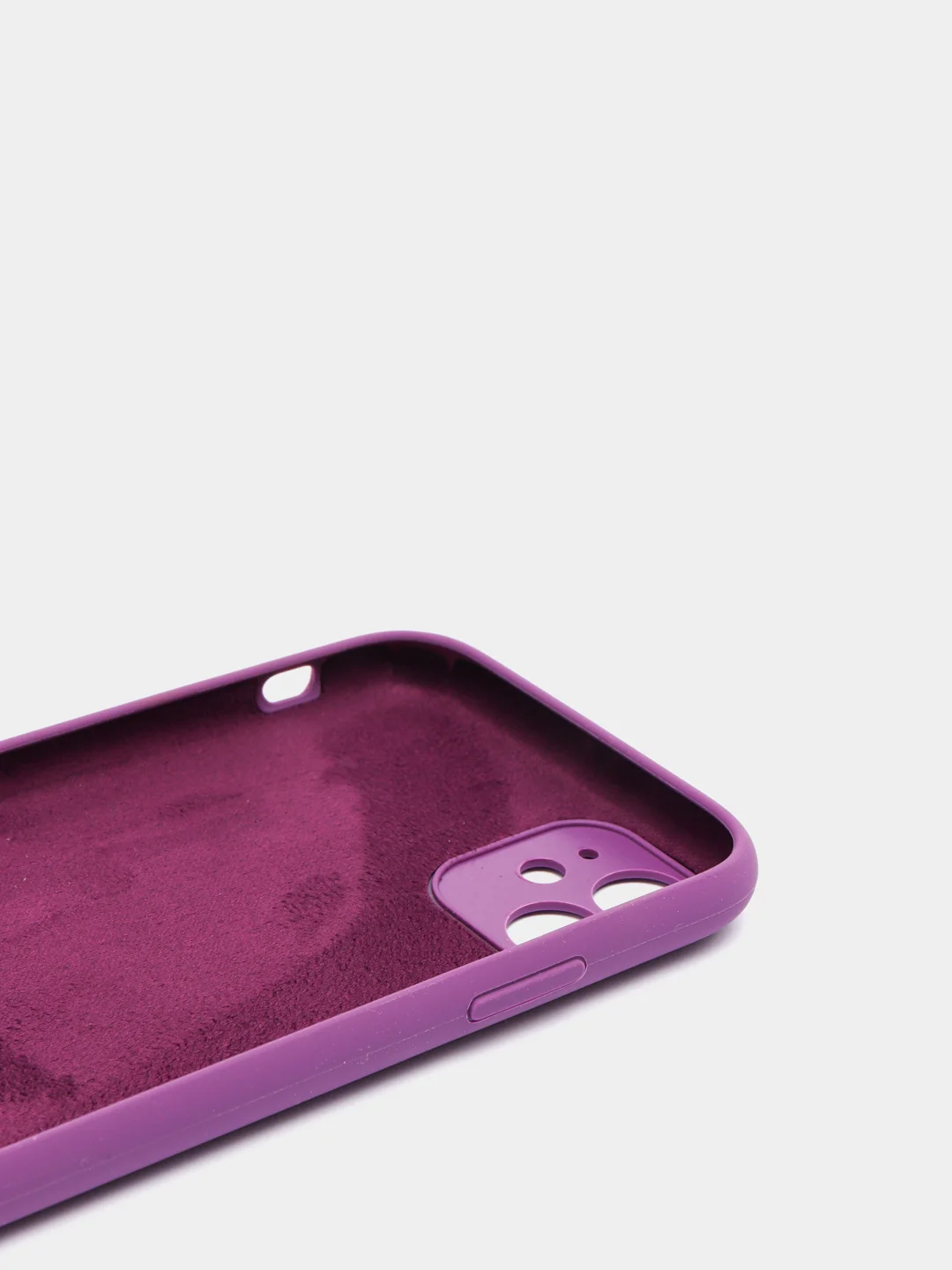 Пурпурный чехол Silicone Case iPhone 11 с защитой камеры с бархатной подкладкой