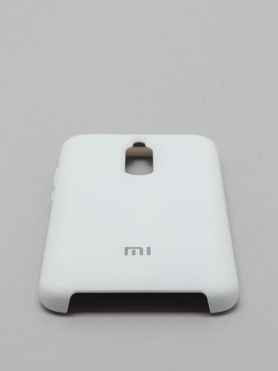 Белый чехол силиконовый Silicone Cover Case для Xiaomi Redmi 8, 8A