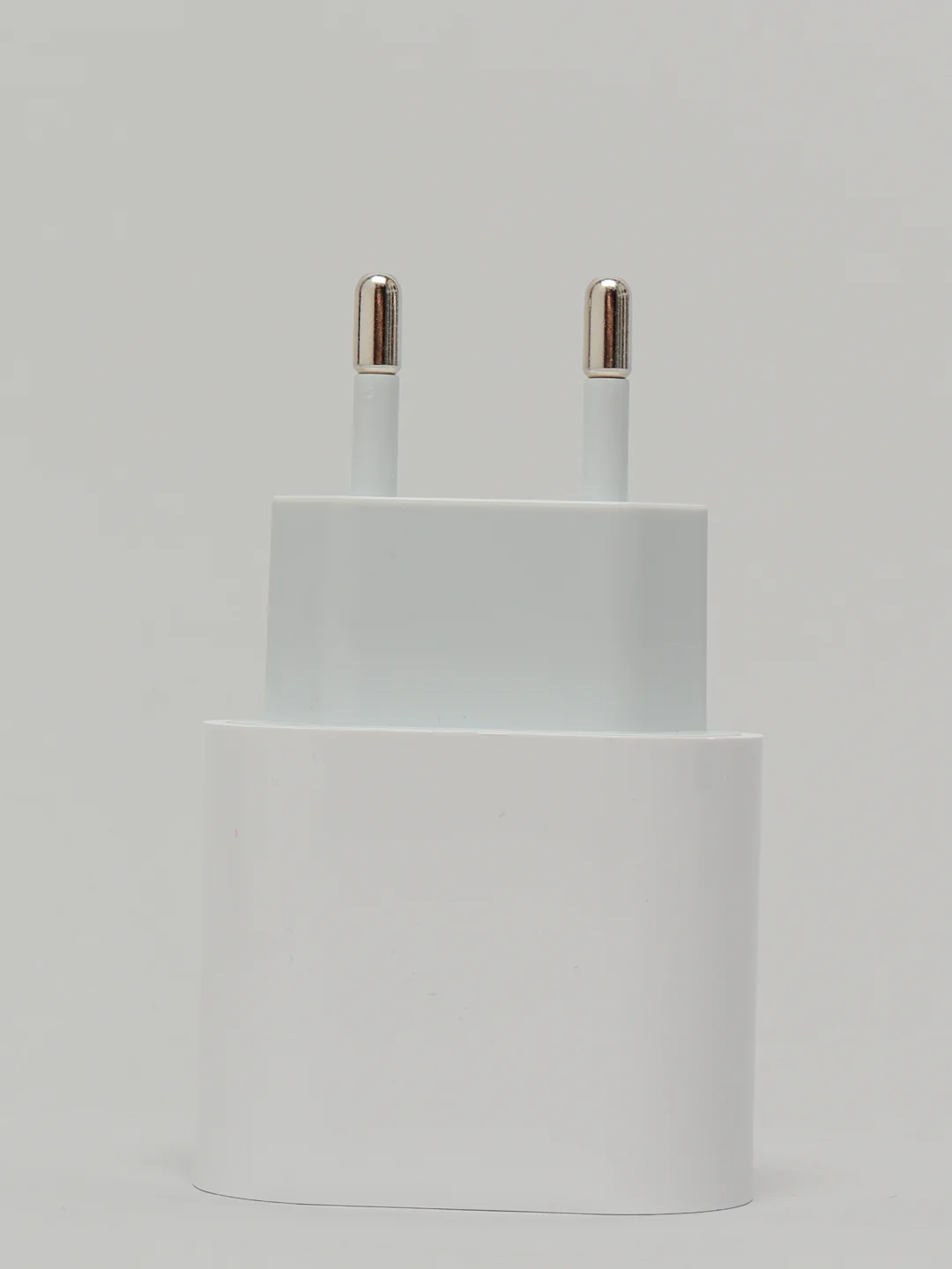 Зарядное устройство-адаптер USB-C для Apple/iPhone (Type-C, 20W, PD)
