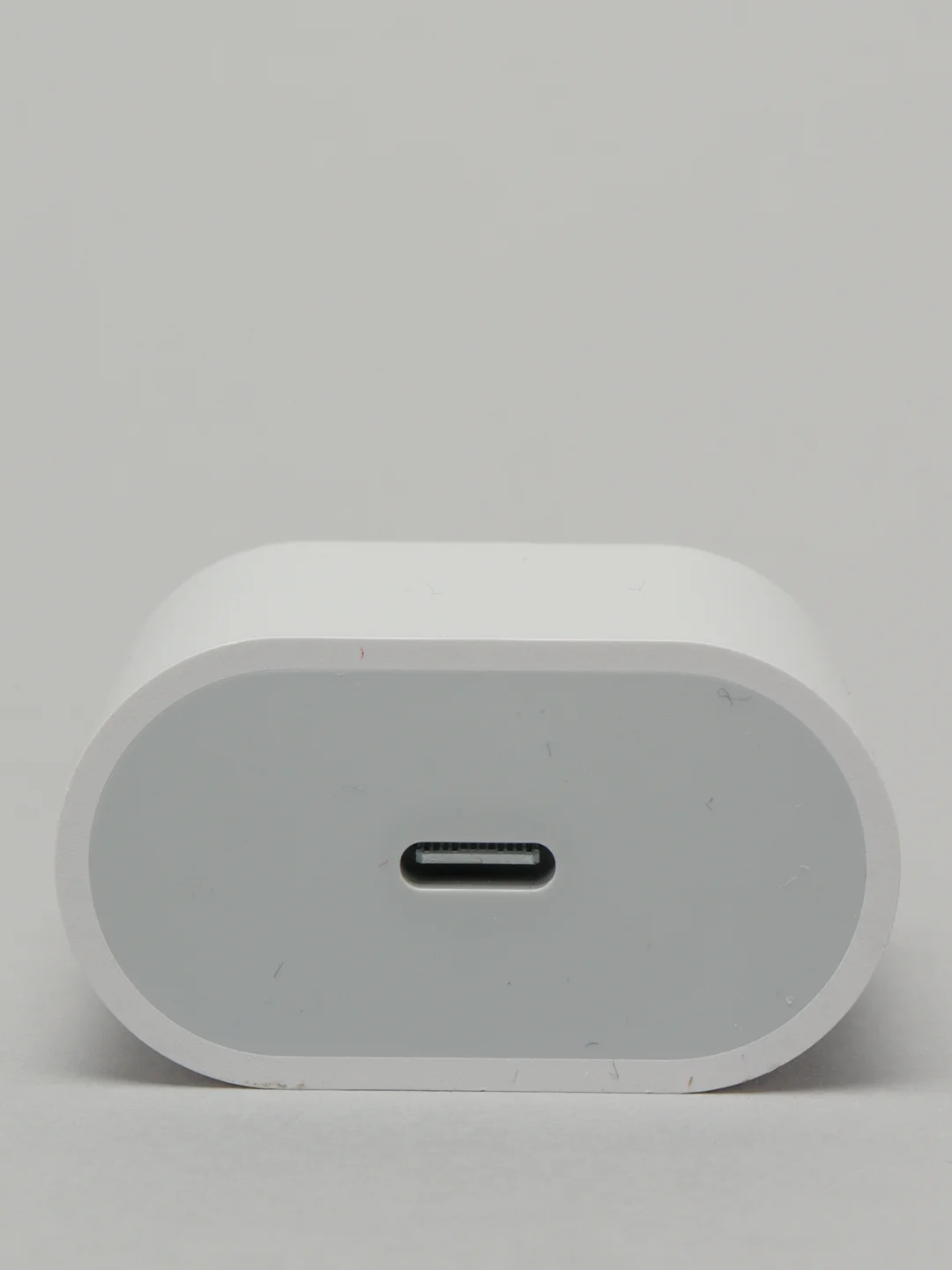 Зарядное устройство-адаптер USB-C для Apple/iPhone (Type-C, 20W, PD)