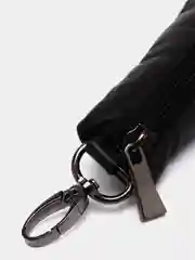Черный ключница