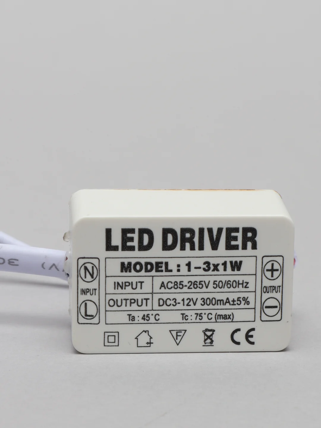 Светодиодный драйвер (220V, 3W, 3-12V, 280-300mA). Для 1-3 штук 1W светодиодов
