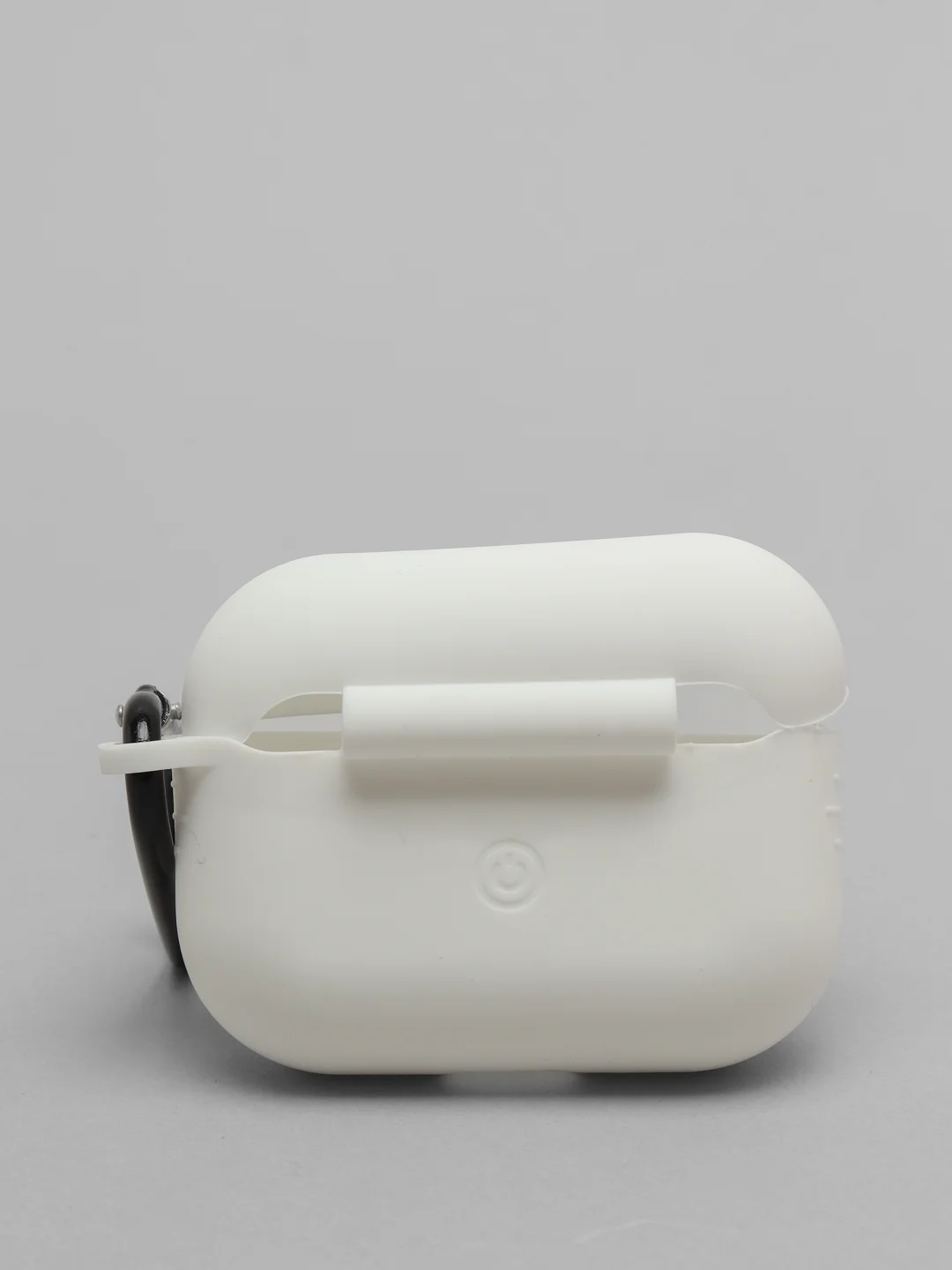 Белый силиконовый чехол для наушников AirPods Pro с карабином