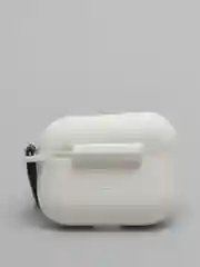 Белый силиконовый чехол для наушников AirPods Pro с карабином